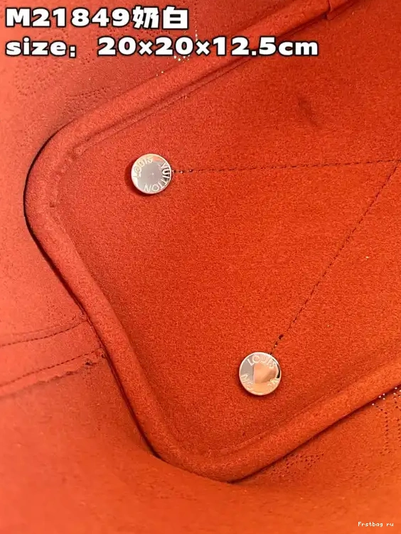 First bag ru VUITTON BLOSSOM PM LOUIS 0524